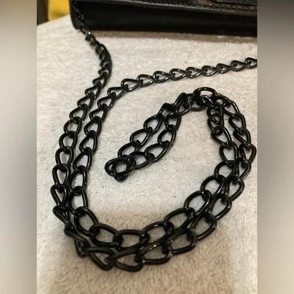 EUC - Rebecca Minkoff leather quilted crossbody purse with black/gold dust bag - Picture 13 of 16